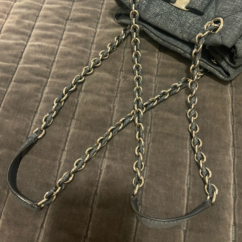 Salvatore Ferragamo Quilted Gray Chain-Handle Hobo Bag - Picture 5 of 5